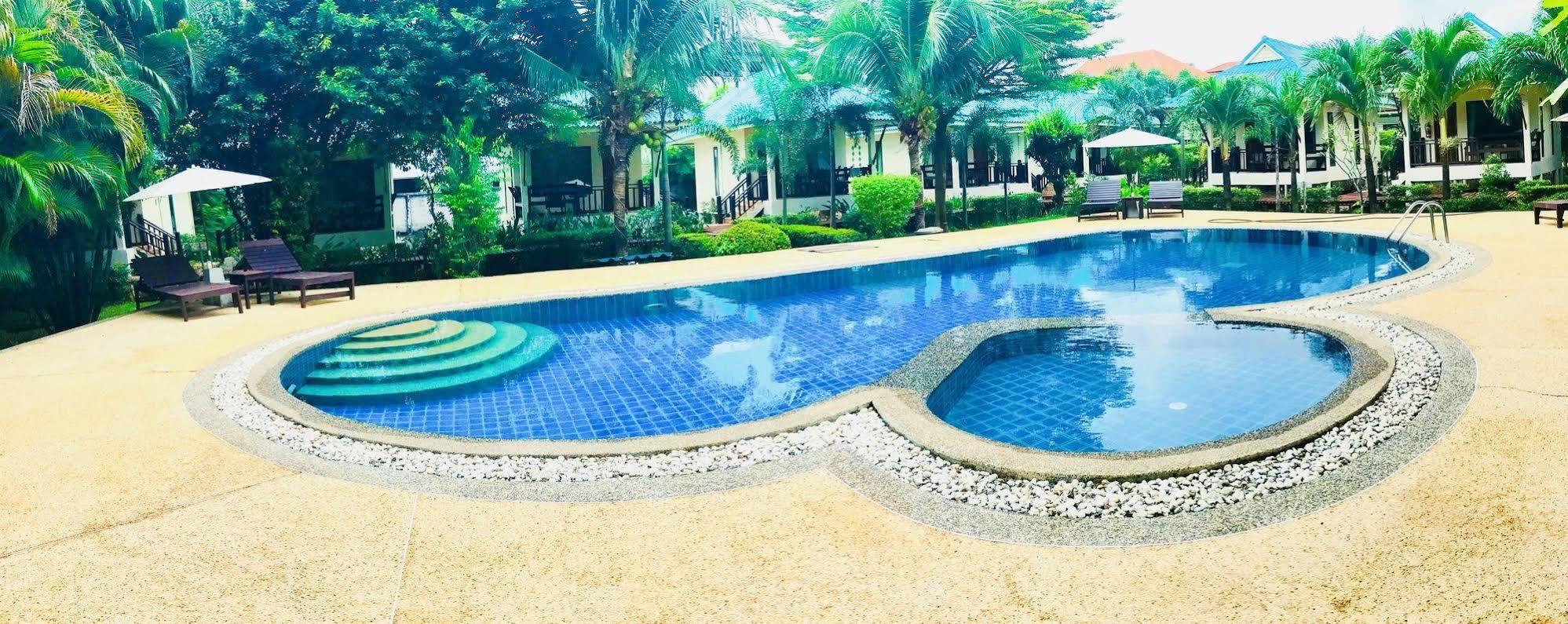 N.T. Lanta Resort Ko Lanta Exterior foto
